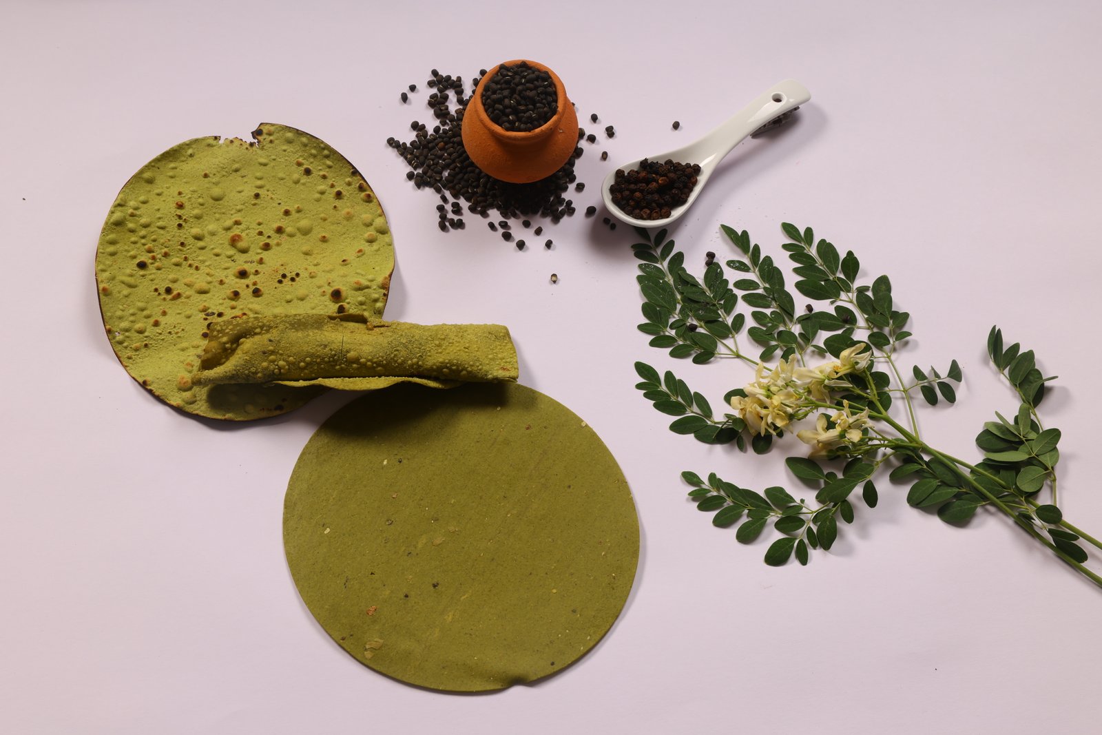 https://innovativetrendsoverseas.com/image/banner/Moringa%20Udad%20(Black%20Gram)%20Papad.JPG